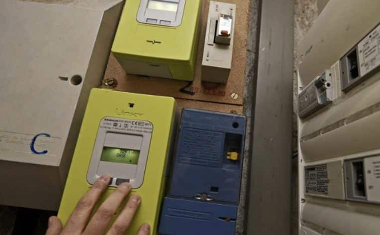 découvrez les raisons pour lesquelles votre compteur linky clignote orange. apprenez à interpréter ce signal lumineux et à résoudre les éventuels problèmes de consommation électrique. informez-vous sur les étapes à suivre pour assurer une utilisation efficace de votre compteur.