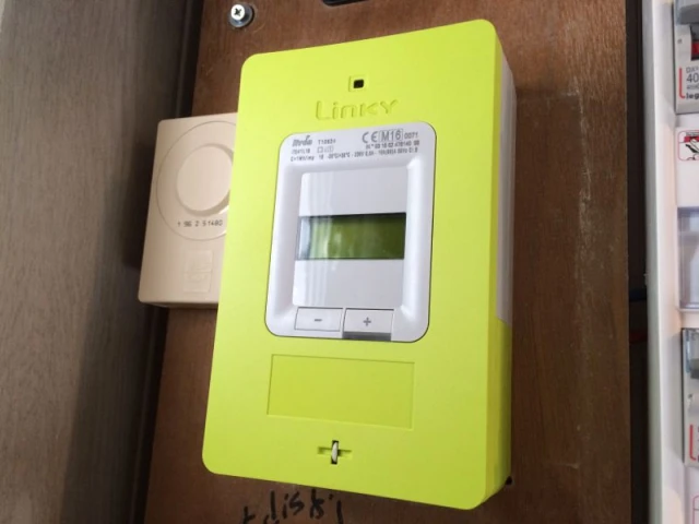 découvrez le compteur linky solaire, une solution innovante pour optimiser votre consommation d'énergie renouvelable. suivez en temps réel votre production et vos économies d'énergie grâce à ce dispositif intelligent. transformez votre manière d'utiliser l'électricité et engagez-vous vers un avenir plus durable.