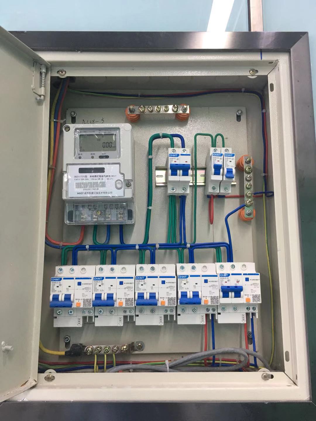 découvrez notre guide sur les compteurs photovoltaïques (pv), leurs fonctionnements, et comment ils optimisent la production d'énergie solaire pour votre maison. informez-vous sur les différents types de compteurs pv et leur impact sur vos économies d'énergie.