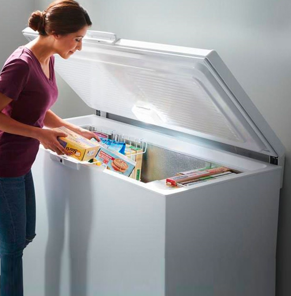 découvrez notre sélection de congélateurs coffre, idéaux pour conserver vos aliments en toute sécurité. profitez d'un espace de rangement optimisé et d'une efficacité énergétique, tout en gardant vos produits frais plus longtemps. idéal pour les familles et les amateurs de cuisine !