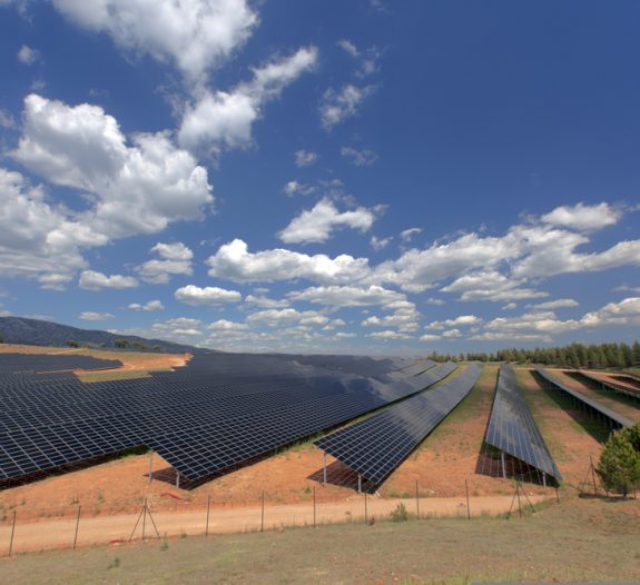 découvrez notre expertise en tant que constructeur photovoltaïque, offrant des solutions énergétiques durables et efficaces. profitez de l'énergie solaire pour optimiser votre consommation et réduire votre empreinte carbone. contactez-nous pour des installations sur mesure et des conseils personnalisés!