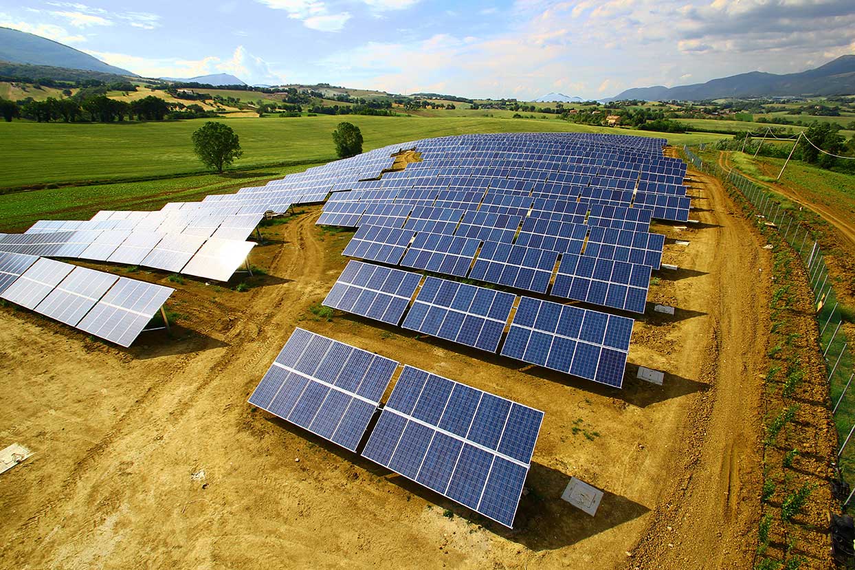 découvrez tout ce qu'il faut savoir sur le contrat photovoltaïque : ses avantages, conditions, et implications pour maximiser votre investissement dans l'énergie solaire.