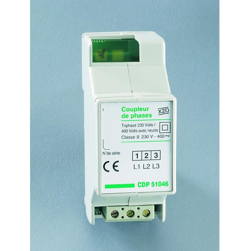 découvrez notre coupleur cpl de haute qualité, conçu pour optimiser vos connexions réseau et étendre la portée de votre signal. idéal pour les foyers et les bureaux, ce coupleur assure une transmission stable et rapide des données. améliorez votre expérience de connectivité dès aujourd'hui!