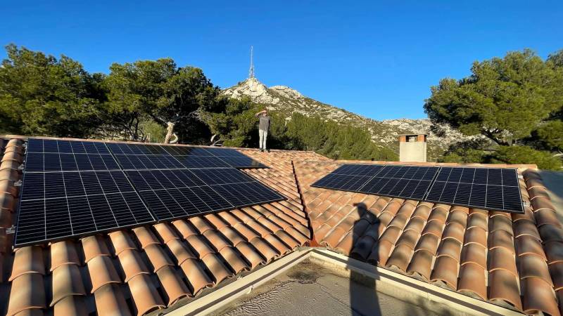 découvrez les avantages de la création de solutions photovoltaïques sur mesure pour optimiser votre consommation d'énergie. transformez votre toit en une source d'énergie renouvelable et durable.