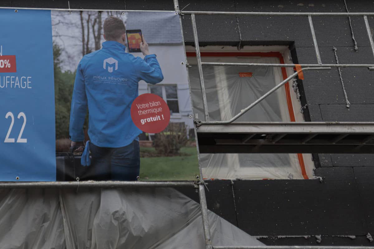 découvrez tout ce que vous devez savoir sur le crédit d'impôt pour les panneaux solaires en 2025. profitez des avantages fiscaux pour investir dans les énergies renouvelables et réduire vos dépenses énergétiques tout en contribuant à la transition écologique.