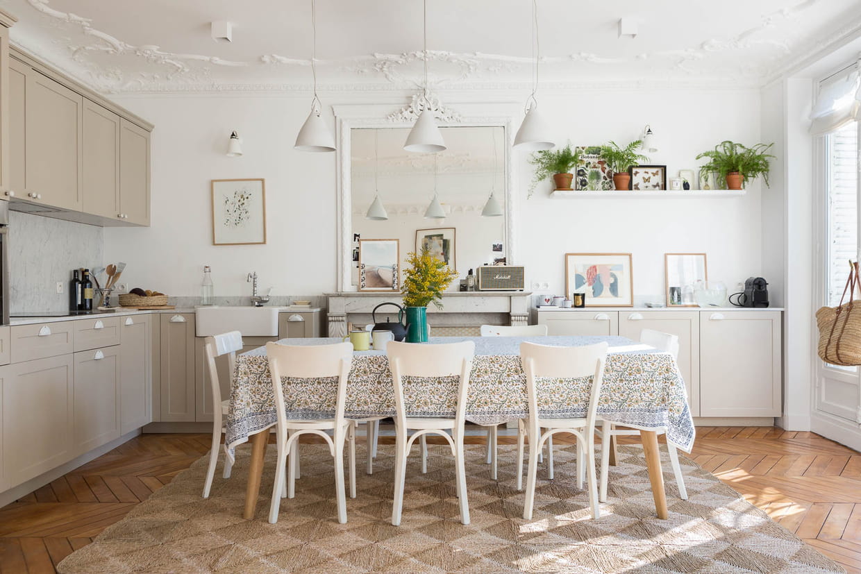 découvrez l'harmonie parfaite entre tradition et modernité avec notre sélection de cuisines cheminées. créez un espace chaleureux et accueillant pour vos repas tout en profitant du charme d'une cheminée intégrée. inspirez-vous de nos idées et conseils pour transformer votre cuisine en un lieu convivial et chaleureux.