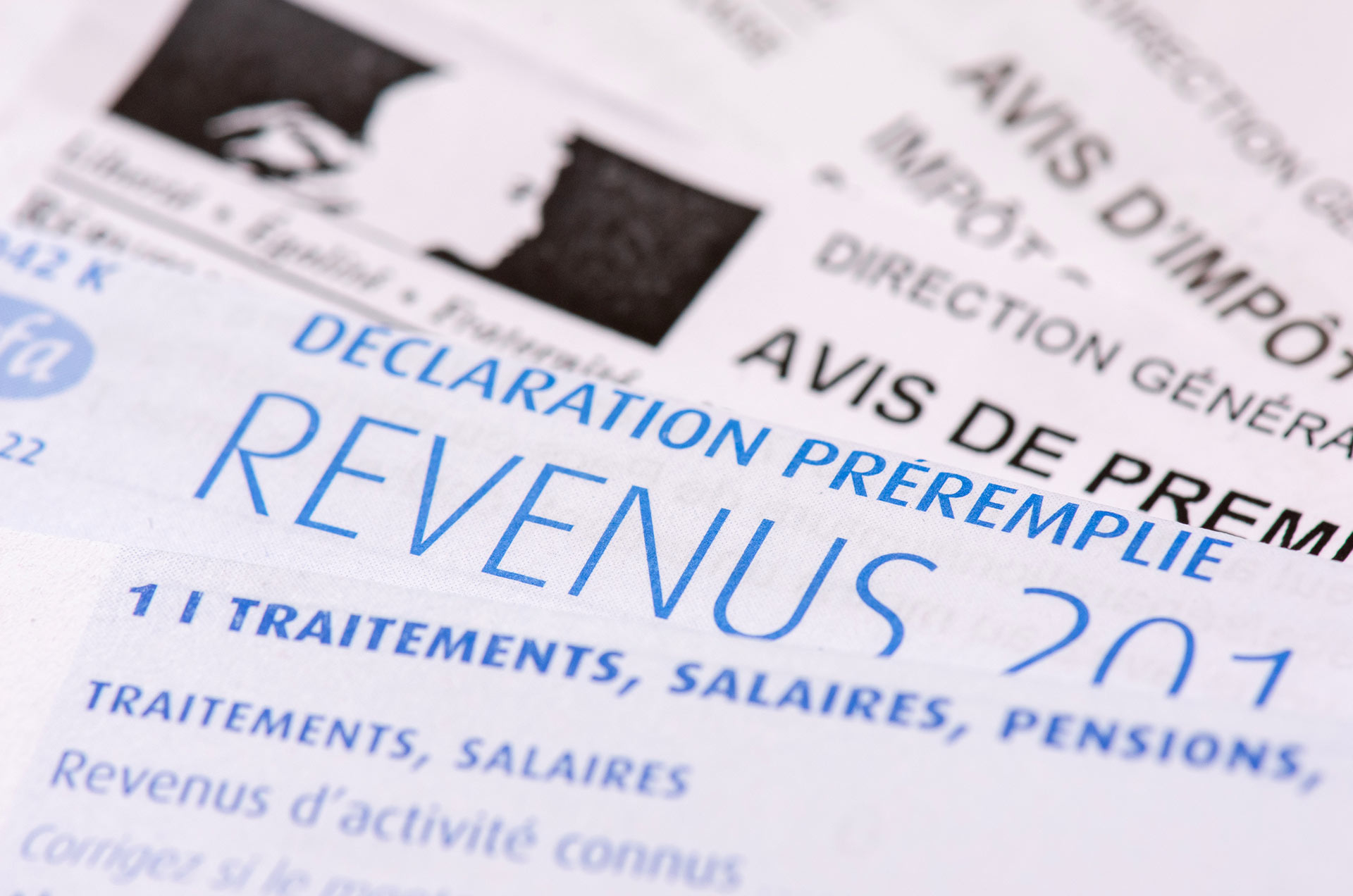 découvrez tout ce qu'il faut savoir sur la déclaration des panneaux solaires en france. informez-vous sur les démarches administratives, les aides disponibles et les obligations légales pour optimiser votre installation solaire.