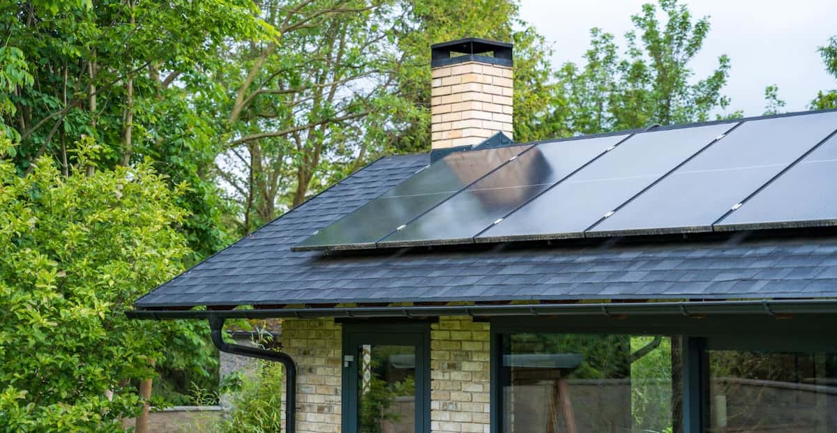 découvrez comment maximiser vos économies d'impôts grâce aux déductions fiscales pour l'installation de panneaux photovoltaïques en 2025. profitez des avantages financiers et inscrivez-vous dans une démarche écologique tout en réduisant vos factures d'énergie.