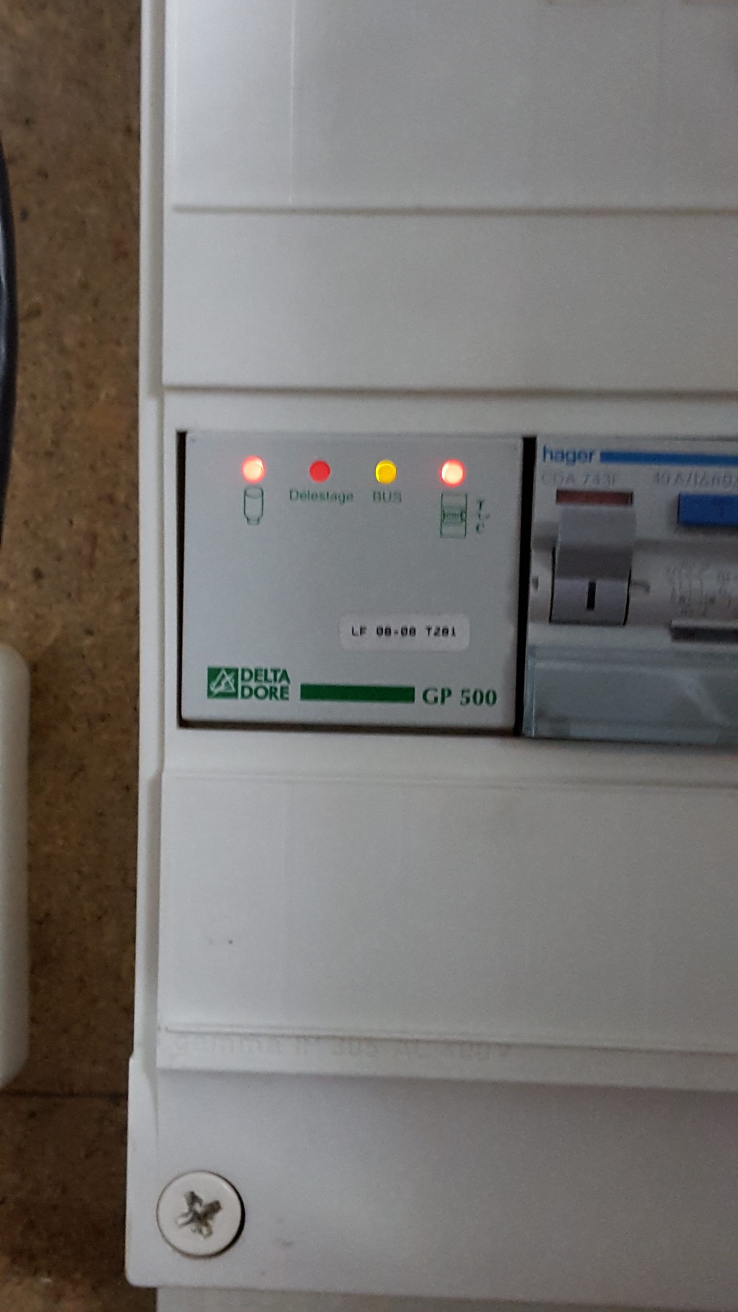 découvrez le voyant delta dore gp500, un indicateur essentiel pour optimiser la gestion de votre système de chauffage et de climatisation. facilitez votre quotidien avec des informations claires et précises sur l'état de votre installation.