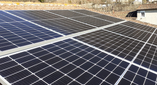 découvrez comment le photovoltaïque pour les particuliers peut réduire votre facture d'électricité et contribuer à la transition énergétique. explorez les avantages, les installations et les subventions disponibles pour un avenir énergétique durable.