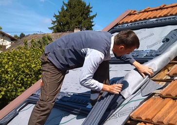 découvrez le processus de démontage photovoltaïque : une étape cruciale pour l'entretien et la mise à niveau de vos panneaux solaires. apprenez les meilleures pratiques et les techniques sécurisées pour retirer vos installations tout en préservant l'intégrité de vos équipements.