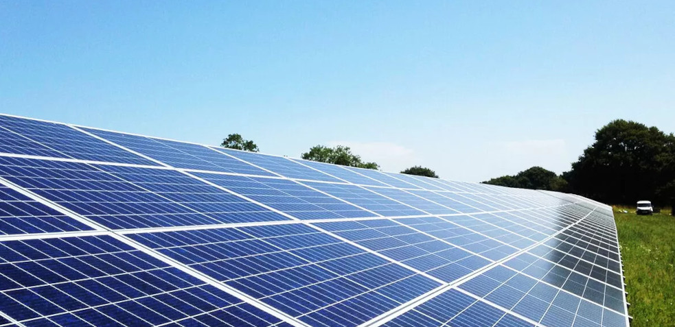 découvrez notre expertise en désamiantage photovoltaïque, garantissant la sécurité et la conformité de vos installations solaires. faites confiance à nos professionnels qualifiés pour un désamiantage efficace et respectueux de l'environnement.