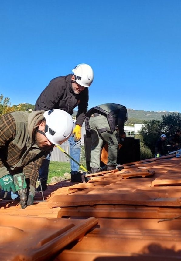 découvrez le distributeur dualsun, une solution innovante et écologique pour optimiser votre consommation d'énergie solaire. réveillez le potentiel de votre installation solaire et contribuez à un avenir durable avec dualsun.