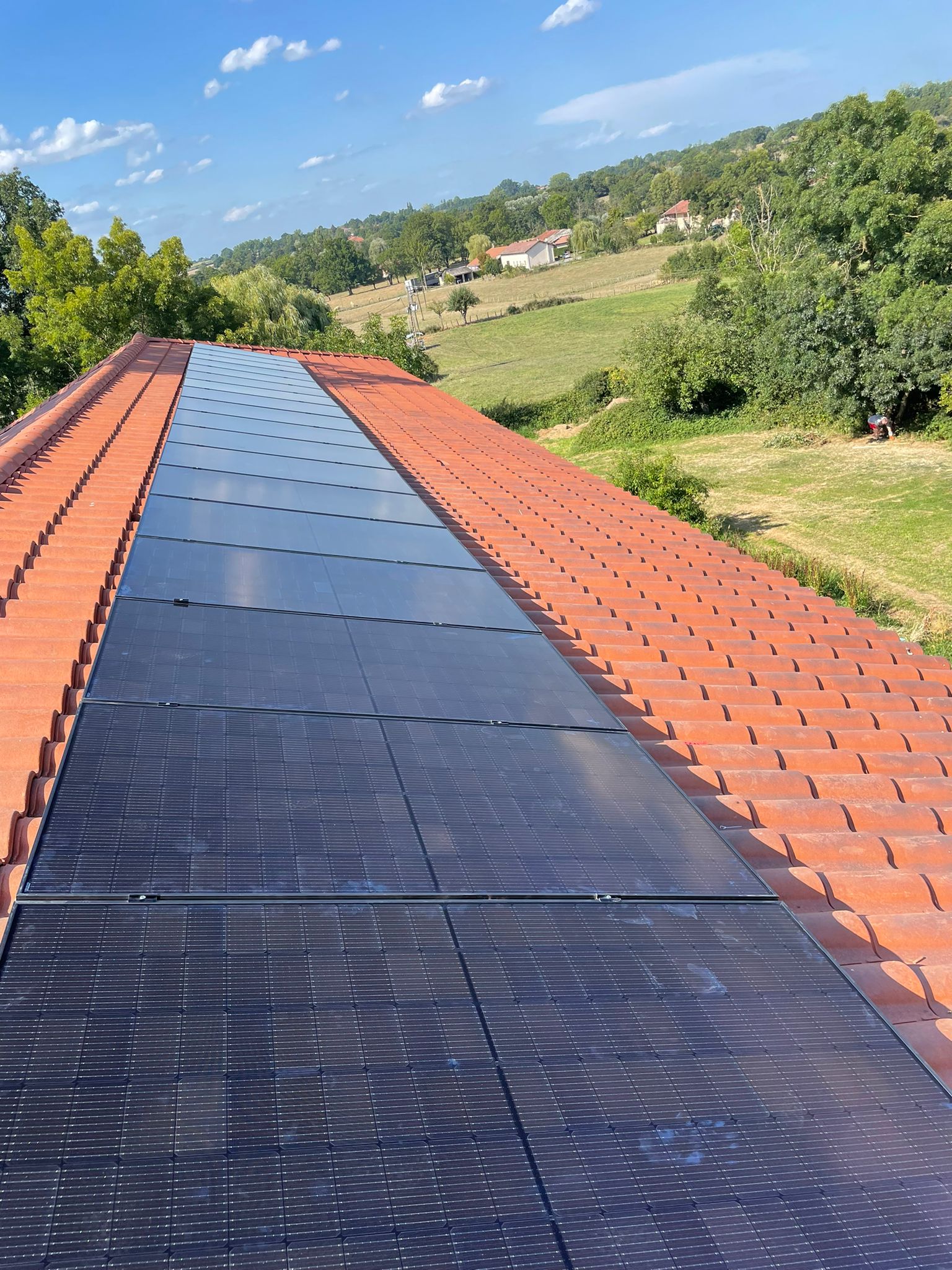 découvrez le dualsun 500w, un panneau solaire innovant qui combine performance et esthétisme. idéal pour optimiser votre consommation d'énergie tout en préservant l'environnement, ce produit vous permettra d'alimenter vos appareils en toute confiance. transformez votre manière de produire de l'énergie avec dualsun.