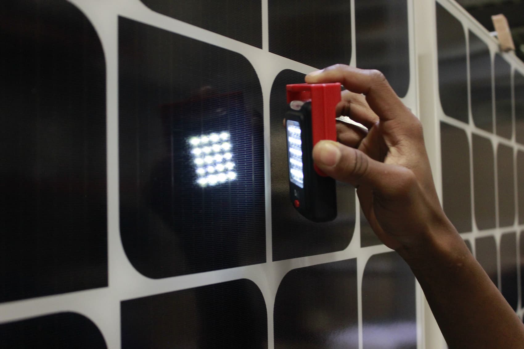 découvrez tout sur la durée de vie des panneaux solaires : facteurs influençant leur longévité, conseils d'entretien, et avantages d'un investissement durable. informez-vous pour maximiser votre rendement énergétique.