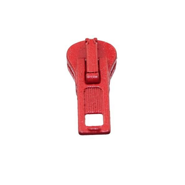 découvrez l'éclair rouge, une sensation de goût intense alliant le croquant au moelleux, idéal pour les amateurs de douceurs. savourez cette délicieuse pâtisserie au chocolat, relevée d'une touche de fraise. une expérience gustative unique à ne pas manquer !