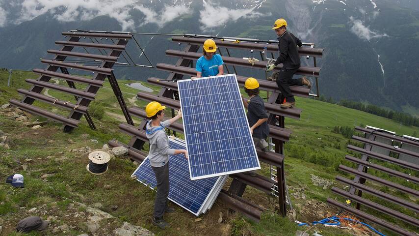 découvrez comment l'écologie et le photovoltaïque s'allient pour promouvoir une énergie durable. explorez les avantages des panneaux solaires, leur impact sur l'environnement et comment ils contribuent à un avenir plus vert.