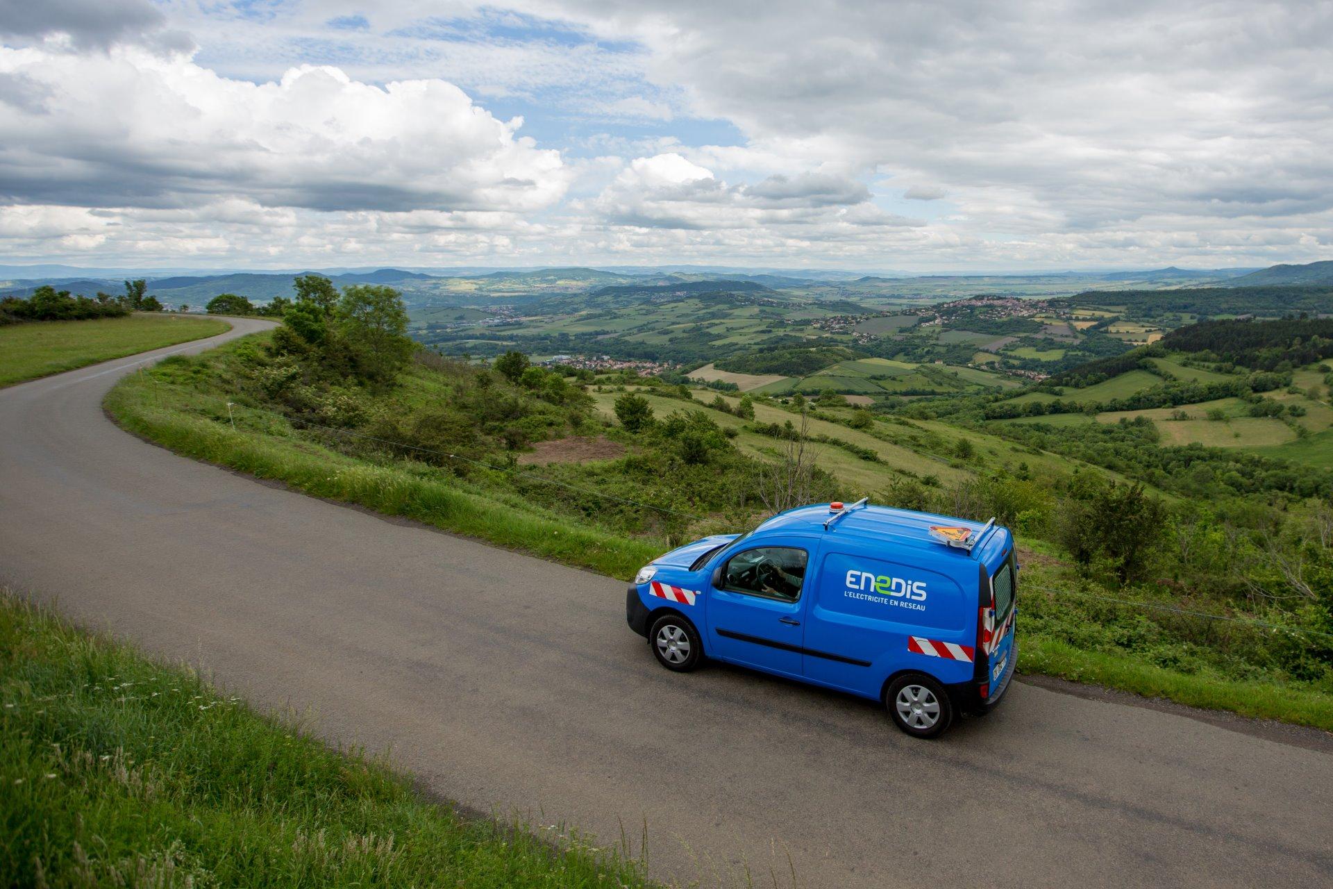 découvrez enedis, le gestionnaire du réseau électrique en france. informez-vous sur nos services, la gestion de l'électricité, et les solutions pour un avenir durable. restez connectés grâce à nos actualités et nos conseils pratiques.