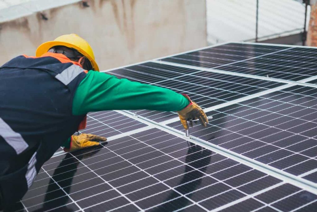 découvrez les solutions innovantes d'enedis pour intégrer l'énergie solaire dans votre quotidien. optimisez votre consommation d'énergie et contribuez à un avenir durable grâce à nos services adaptés aux particuliers et aux professionnels.