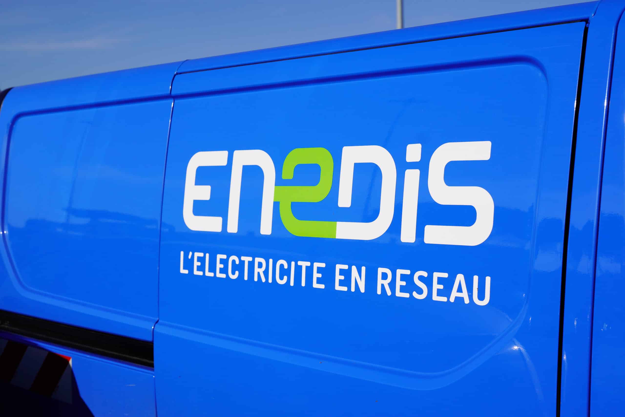 découvrez enedis, le gestionnaire du réseau électrique en france, qui veille à l'acheminement de l'électricité et à la gestion des infrastructures pour garantir un service de qualité aux particuliers et aux entreprises.