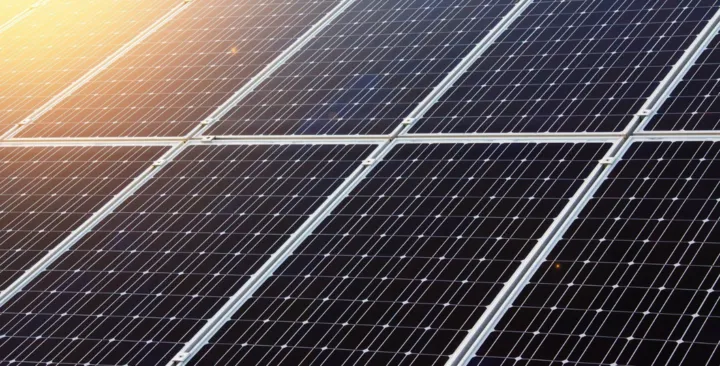 découvrez l'efficacité des panneaux solaires de 1m2 pour maximiser votre production d'énergie renouvelable. optimisez votre consommation énergétique tout en réduisant votre empreinte carbone grâce à des solutions innovantes et écologiques.