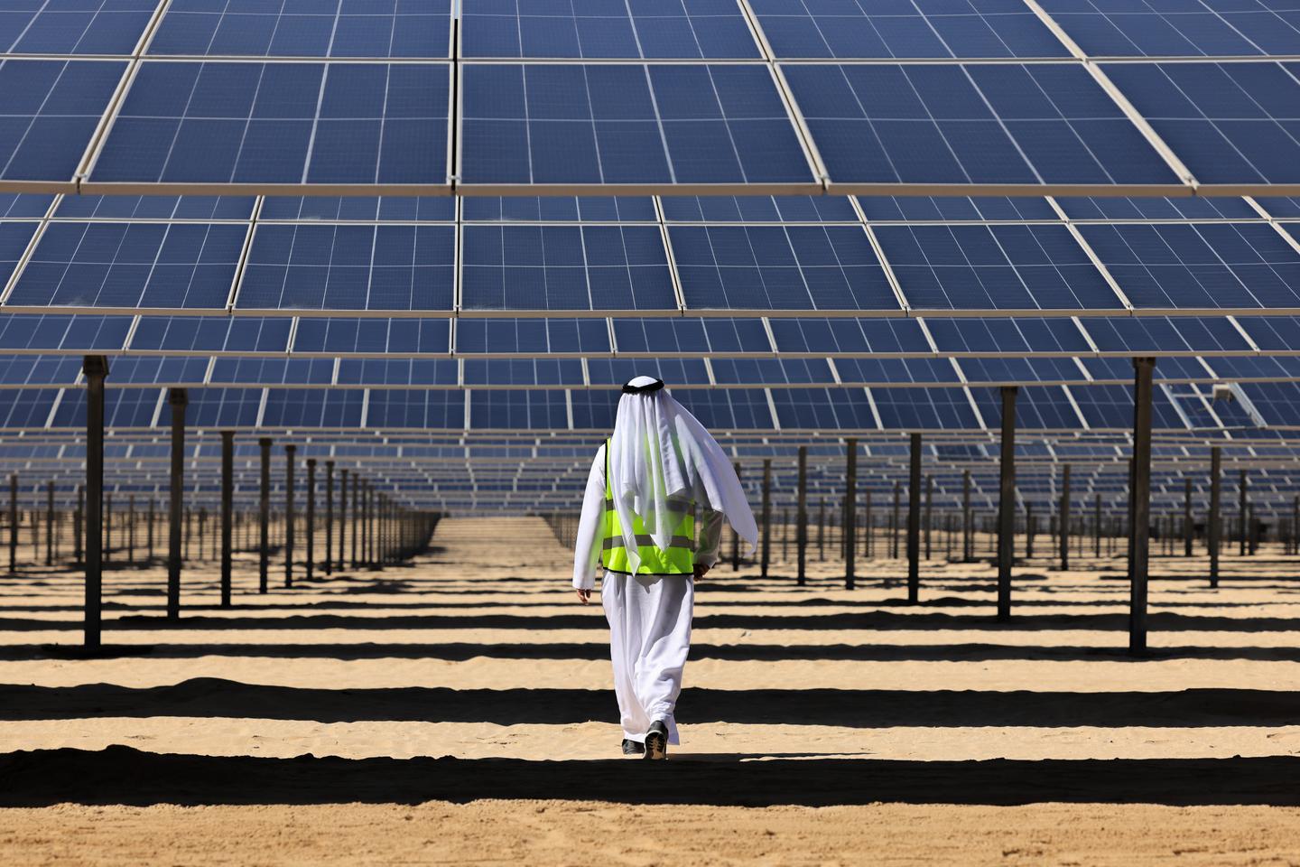 découvrez comment l'énergie solaire transforme notre façon de consommer et de produire de l'énergie. explorez les avantages, les technologies innovantes et les solutions pour un avenir durable grâce à l'énergie solaire.