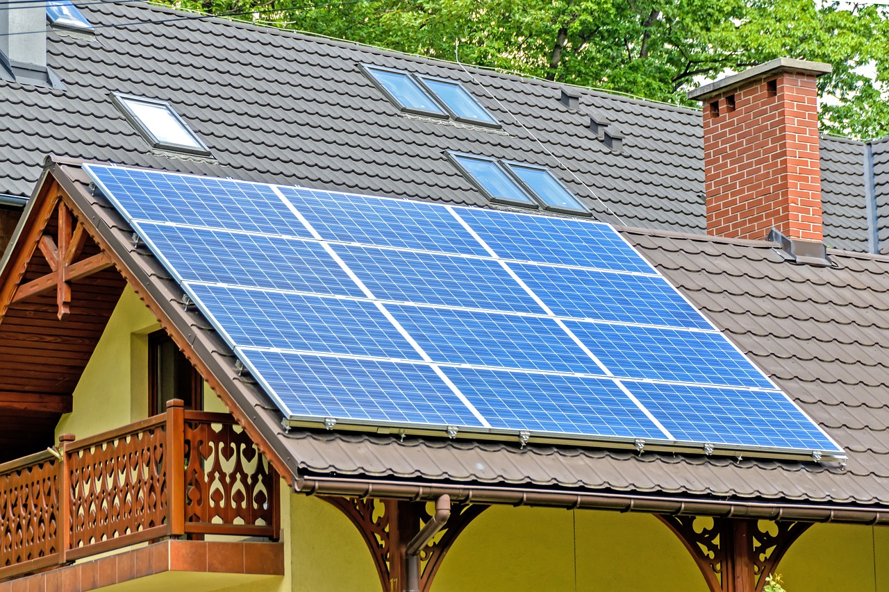 découvrez les avantages de l'énergie solaire, une source d'énergie renouvelable et durable. apprenez comment elle contribue à réduire votre empreinte carbone tout en diminuant vos factures d'électricité. explorez les technologies, les installations et les bénéfices économiques de l'énergie solaire pour un avenir plus vert.