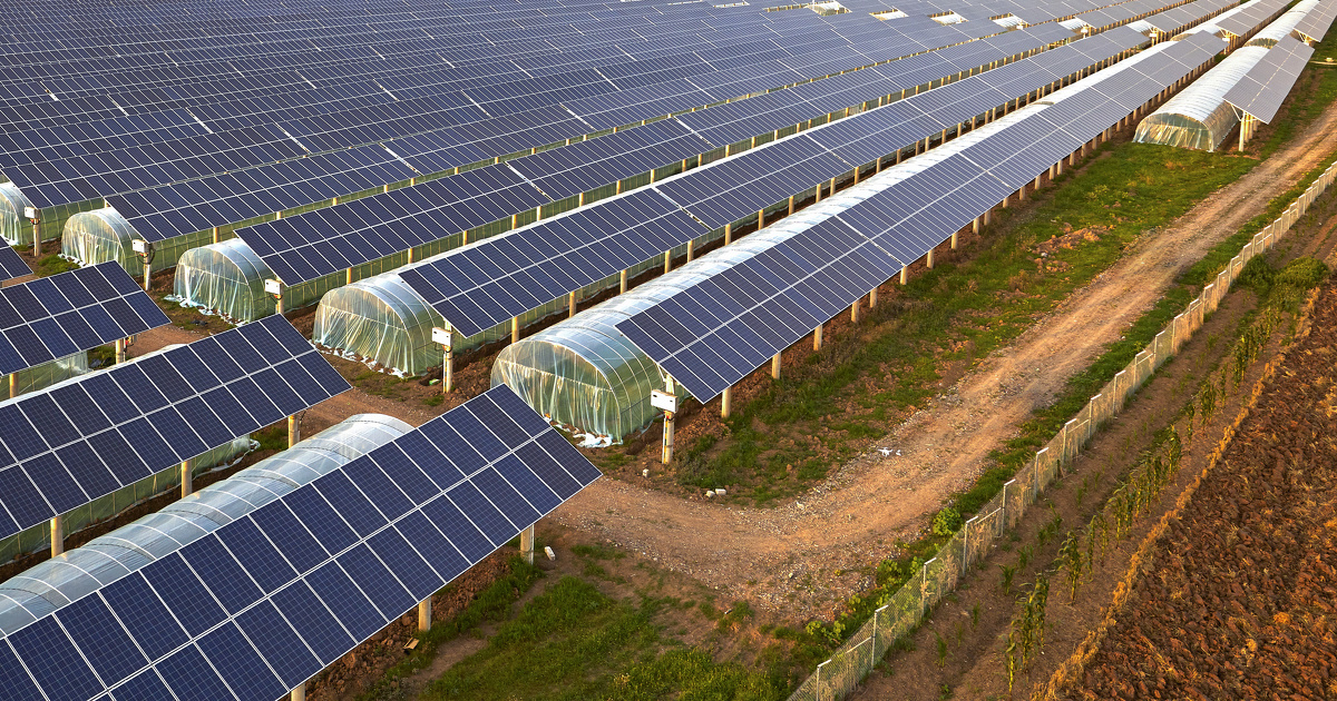 découvrez les avantages de l'énergie solaire en france : une solution durable pour réduire votre facture d'électricité, contribuer à la protection de l'environnement et profiter des aides gouvernementales. adoptez une énergie renouvelable qui fait briller votre avenir !