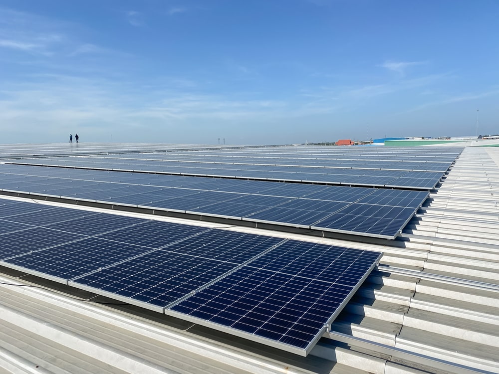 découvrez les énergies solaires, une solution durable et écologique pour produire de l'électricité. explorez les différents types de panneaux solaires, leurs avantages et la manière dont ils peuvent contribuer à un avenir plus vert. apprenez comment investir dans les énergies renouvelables pour réduire votre empreinte carbone.