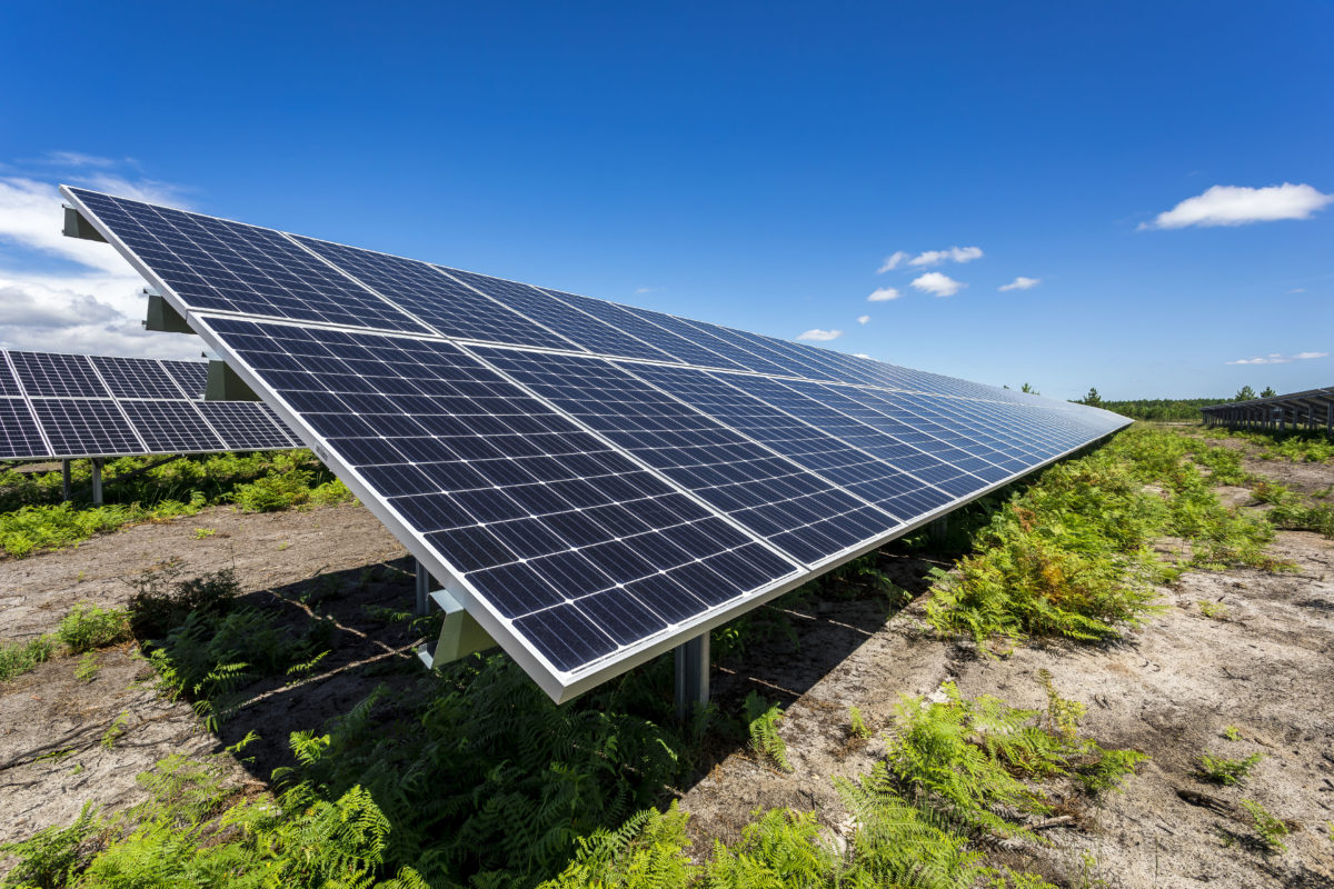 découvrez les solutions d'énergie solaire d'engie pv, qui vous permettent de produire votre propre électricité renouvelable tout en contribuant à la transition énergétique. profitez d'une installation sur mesure, d'un suivi personnalisé et d'une approche éco-responsable.