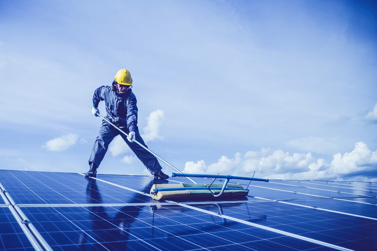 découvrez comment enlever des panneaux photovoltaïques en toute sécurité et efficacité. suivez nos conseils pratiques pour déconnecter et retirer vos installations solaires, tout en respectant les normes environnementales et en garantissant la sécurité des intervenants.