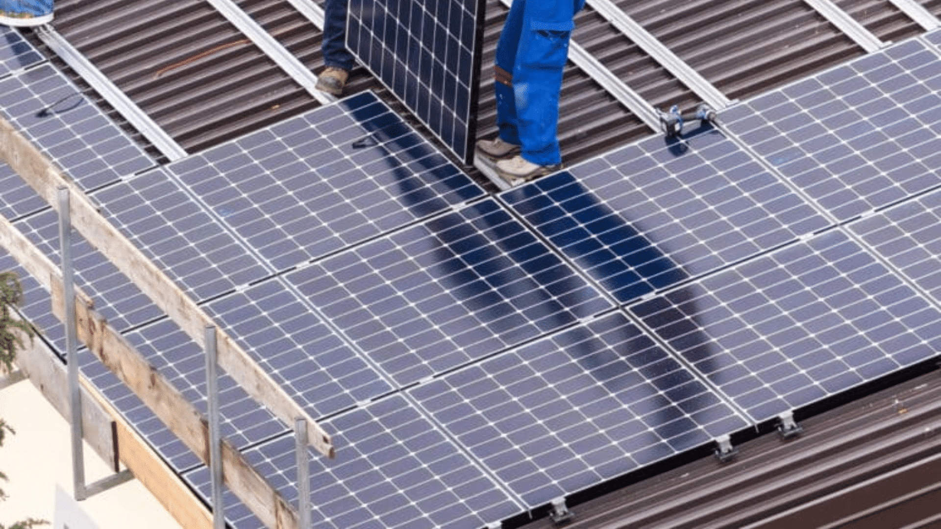 découvrez les erreurs courantes lors de l'installation de systèmes photovoltaïques et apprenez comment les éviter pour garantir l'efficacité de votre investissement énergétique.