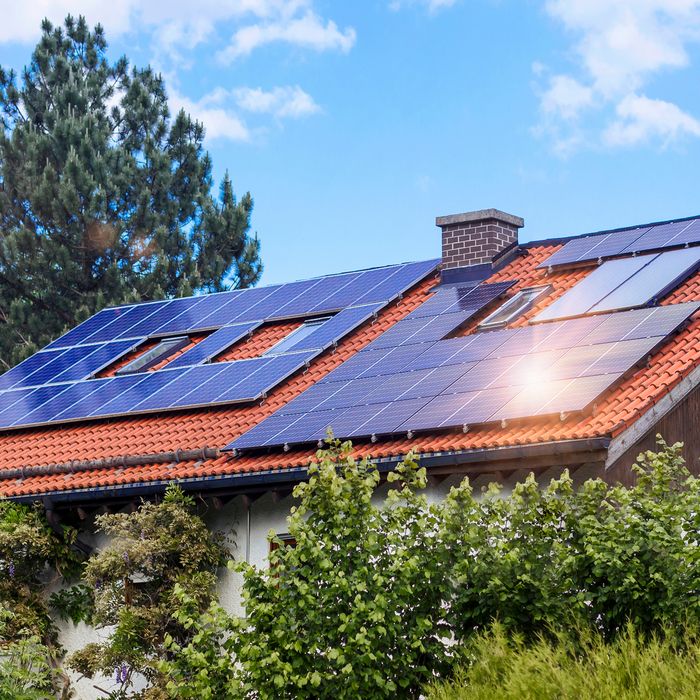 découvrez comment éviter les pièges du photovoltaïque grâce à nos conseils pratiques et informatifs. informez-vous sur les erreurs à éviter et maximisez le rendement de votre installation solaire.