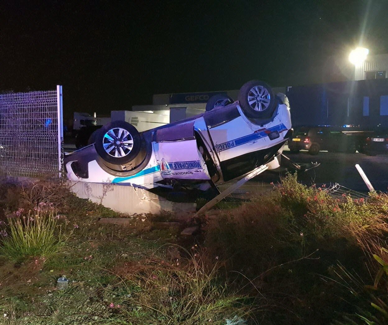 découvrez les faits divers marquants du vaucluse, des événements surprenants aux histoires locales captivantes. restez informé sur les actualités qui font vivre cette région unique.