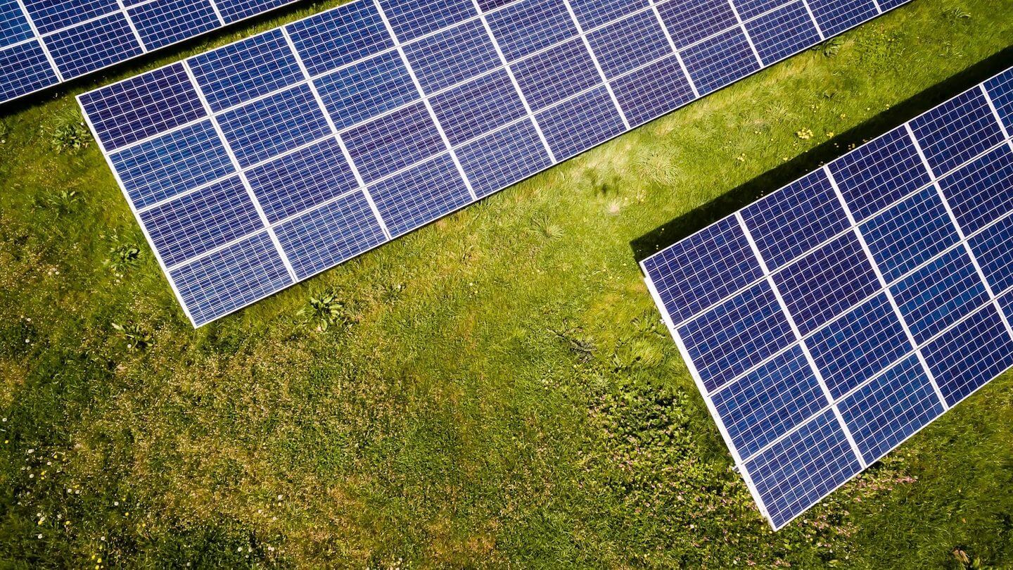 découvrez notre ferme solaire, une initiative innovante pour produire de l'énergie renouvelable tout en préservant l'environnement. investissez dans un avenir durable grâce à des solutions énergétiques vertes.