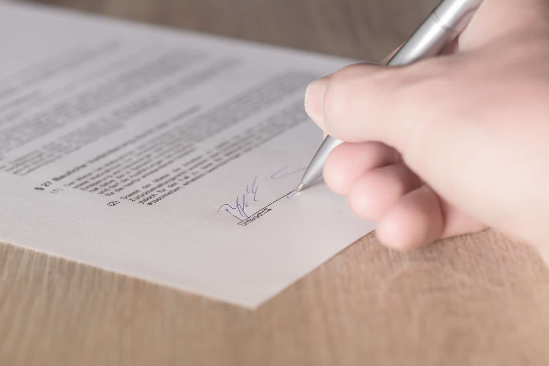 découvrez les implications de la fin de la tacite reconduction pour les contrats et abonnements. comprenez comment cette nouvelle réglementation impacte vos droits et obligations en tant que consommateur, et apprenez à gérer vos engagements en toute sérénité.