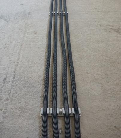 découvrez nos solutions de fixation de gaine, conçues pour assurer une installation sécurisée et durable. parfaites pour tous vos projets de plomberie et de construction, nos fixations garantissent un maintien optimal et une finition soignée.
