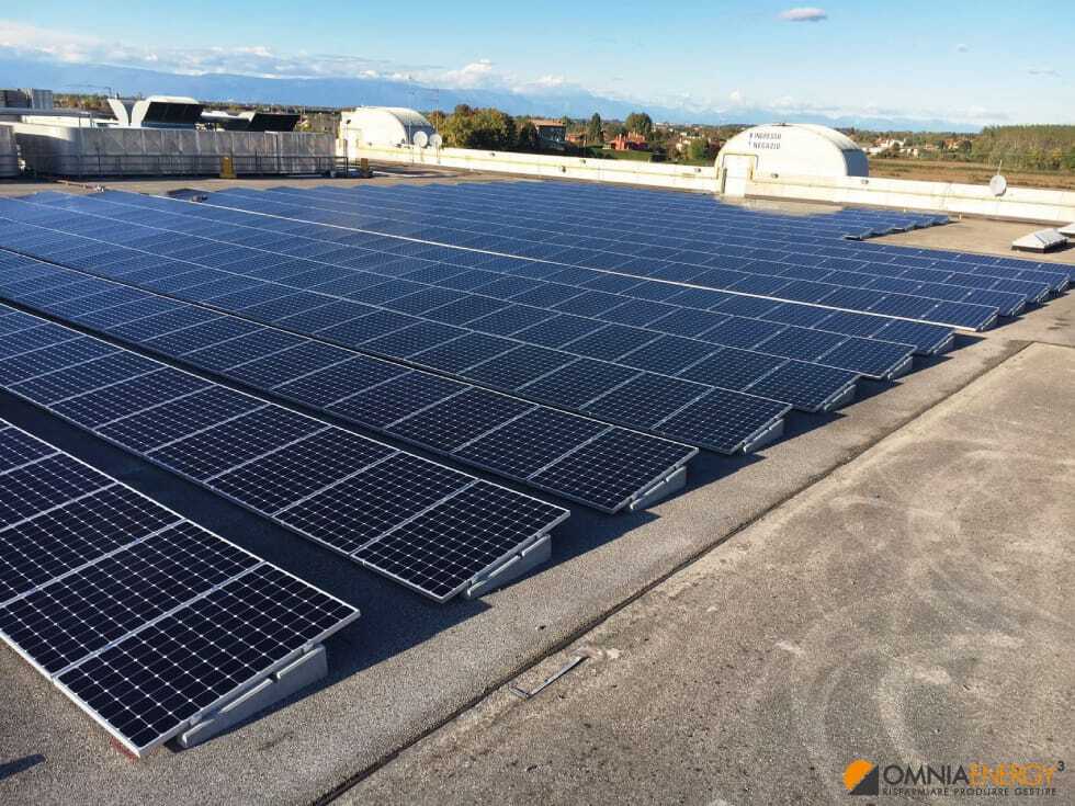 découvrez nos solutions de fixation photovoltaïque, conçues pour garantir une installation efficace et durable de vos panneaux solaires. optimisez votre production d'énergie renouvelable avec des systèmes adaptés à tous types de toits et de conditions climatiques.