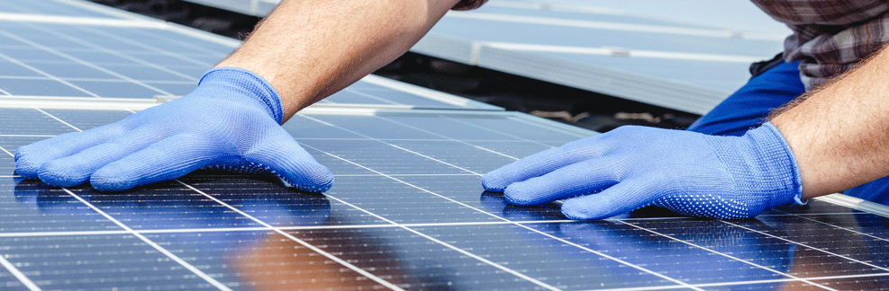 découvrez notre formation photovoltaïque complète qui vous permettra d'acquérir les compétences nécessaires pour installer et entretenir des systèmes solaires. apprenez les principes de fonctionnement des panneaux solaires, les normes de sécurité et les meilleures pratiques du secteur, tout en bénéficiant d'un accompagnement personnalisé pour réussir dans le domaine des énergies renouvelables.