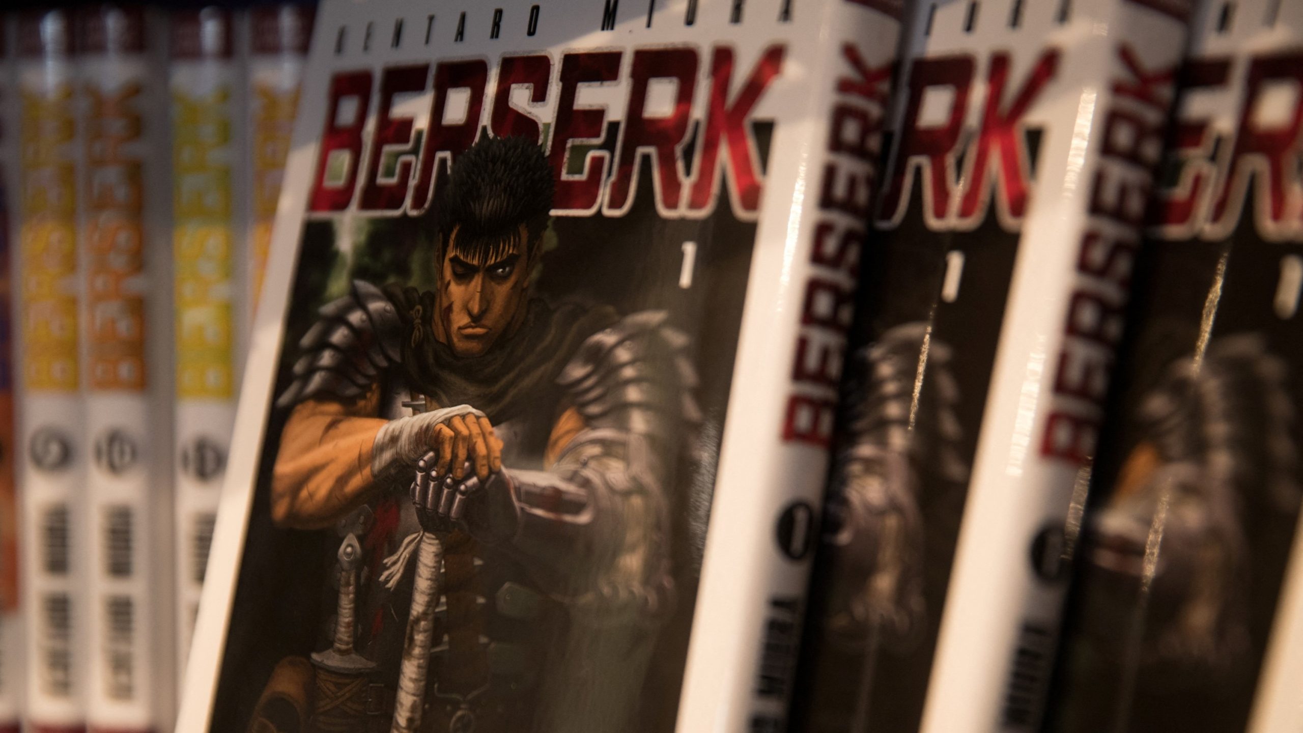 rejoignez notre forum dédié à berserk, où les fans peuvent échanger leurs idées, théories et passion pour cet univers sombre et captivant. discutez des personnages, des intrigues et des dessins de kentaro miura avec d'autres passionnés et plongez plus profondément dans l'œuvre légendaire de berserk.