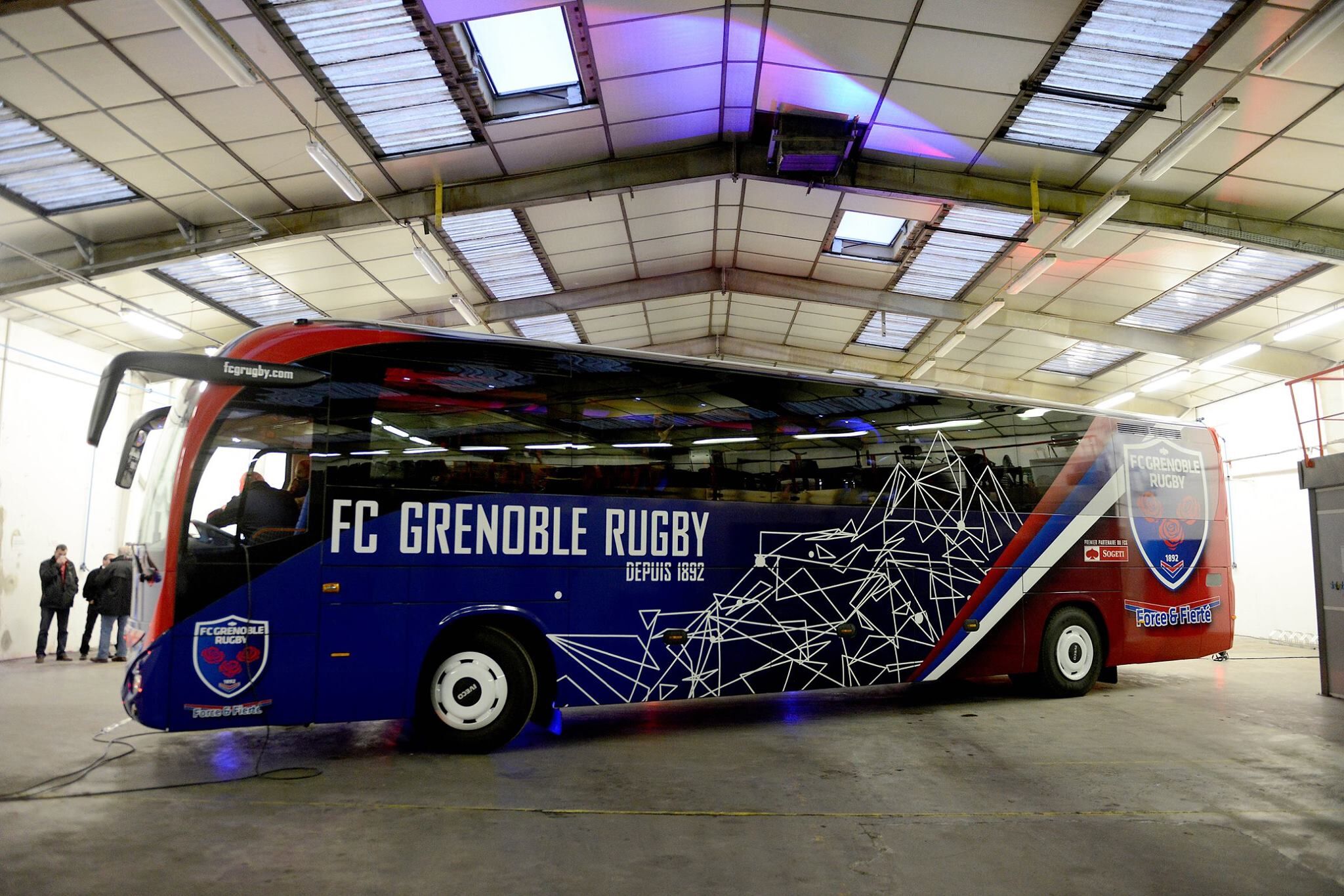 rejoignez le forum bus, l'espace d'échange dédié aux passionnés de transports en commun. discutez des lignes, des horaires, partagez vos retours d'expérience et découvrez des conseils pour vos trajets en bus. faites partie d'une communauté active et informée sur tout ce qui concerne les bus.