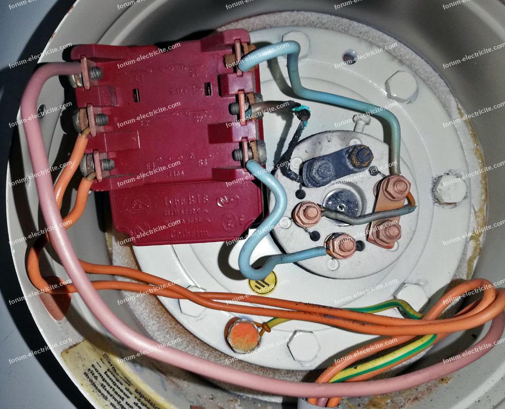 découvrez notre forum dédié aux chauffe-eaux, un espace d'échange pour poser vos questions, partager vos expériences et obtenir des conseils d'experts sur l'installation, l'entretien et les performances de vos appareils de chauffage de l'eau.