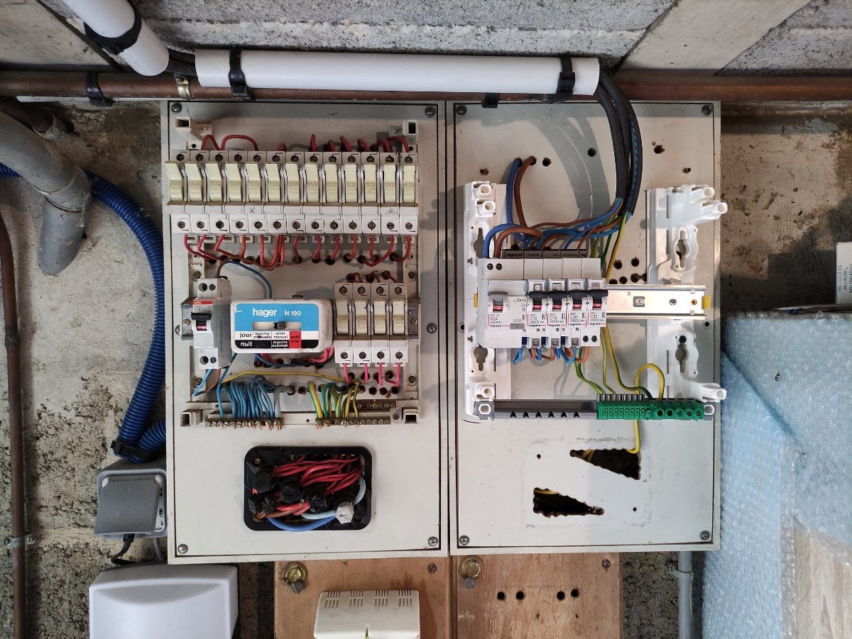 découvrez notre forum dédié aux électriciens, un espace d'échange pour partager des conseils, poser des questions et discuter des dernières tendances et technologies dans le secteur de l'électricité. rejoignez notre communauté d'experts et passionnés pour enrichir vos connaissances et améliorer vos compétences professionnelles.