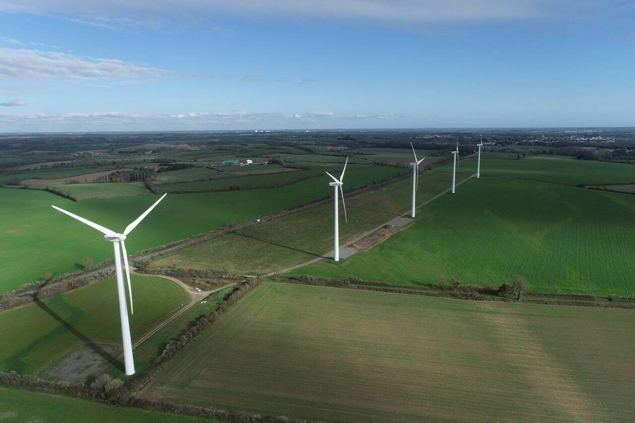 découvrez notre forum éolien, un espace d'échange dédié aux passionnés d'énergie renouvelable. partagez vos idées, posez vos questions et restez informé des dernières innovations dans le domaine de l'éolien. rejoignez une communauté engagée pour un avenir durable.