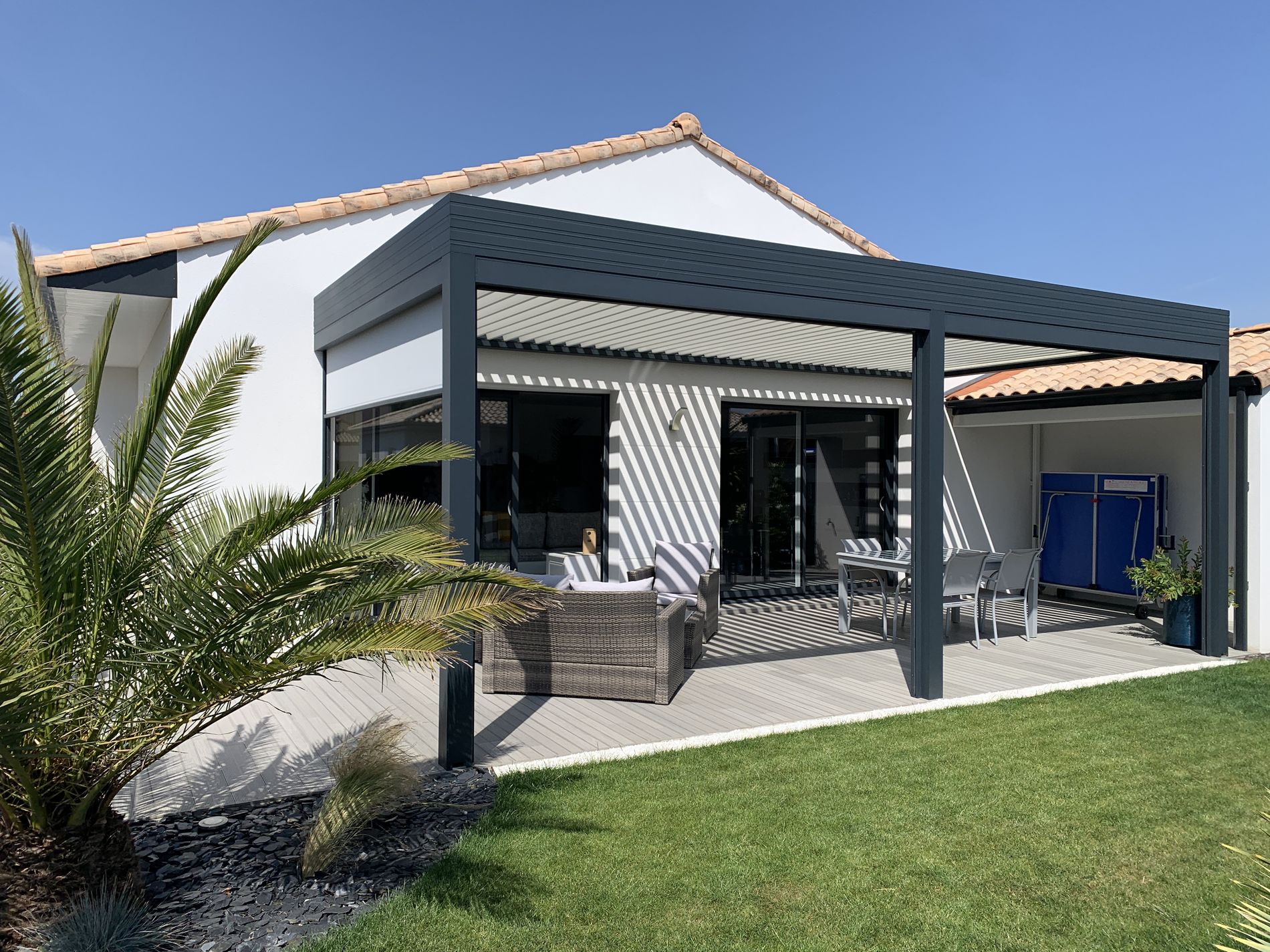 découvrez notre forum dédié aux pergolas : partagez vos expériences, posez vos questions et obtenez des conseils d'experts sur l'installation, l'entretien et le choix de votre pergola idéale. rejoignez notre communauté passionnée et embellissez votre espace extérieur !