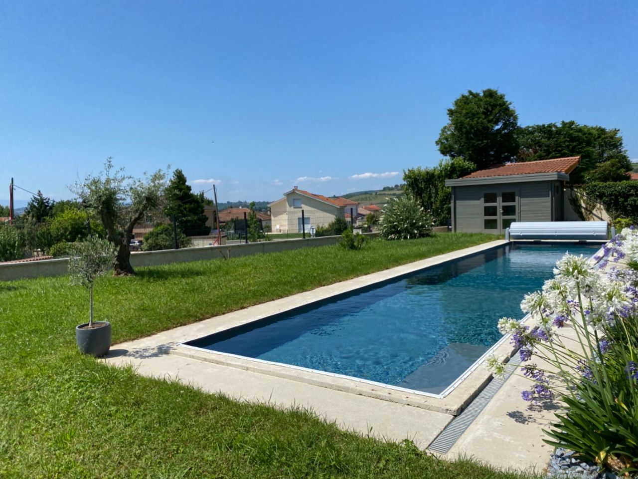 découvrez notre forum piscine, un espace d'échanges et de conseils pour tous les passionnés de piscines. partagez vos expériences, posez vos questions et trouvez des solutions pour entretenir et profiter pleinement de votre piscine !