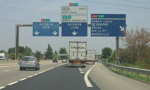 découvrez le forum dédié aux poids lourds, un espace d'échange pour les passionnés et professionnels du transport routier. partagez vos expériences, posez vos questions et restez informé des dernières actualités du secteur.