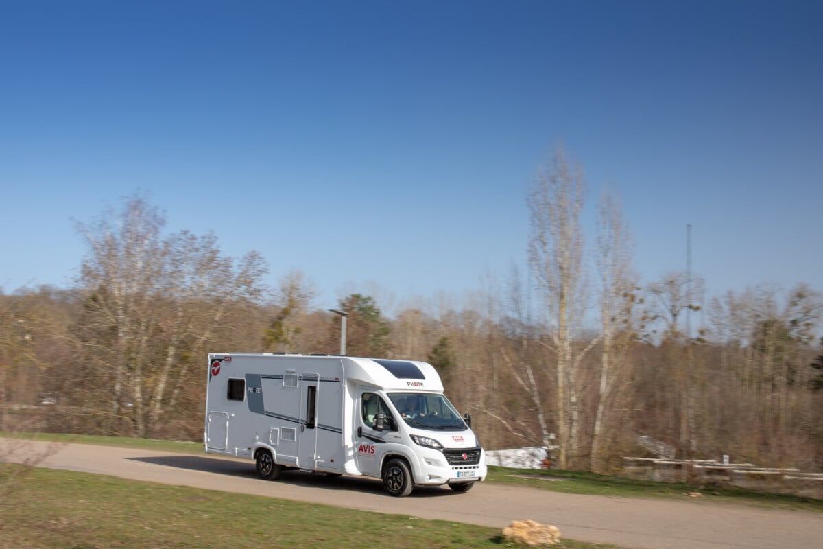 découvrez notre forum dédié aux passionnés de camping-car et d'énergie solaire. échangez des idées, des conseils et des astuces pour optimiser l'utilisation de panneaux solaires lors de vos voyages en camping-car. rejoignez notre communauté et vivez une aventure éco-responsable sur la route !