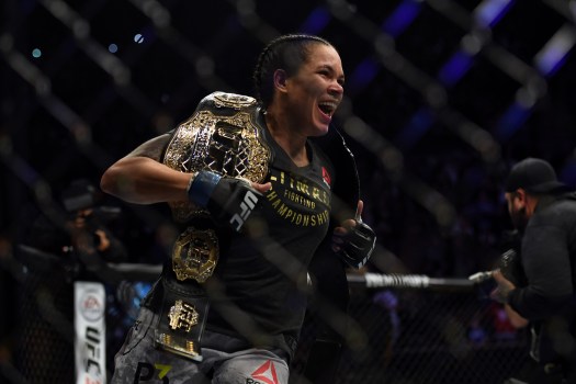 rejoignez notre forum ufc pour discuter des combats, partager vos analyses et échanger avec d'autres passionnés des arts martiaux mixtes. restez informé des dernières nouvelles et événements de l'ufc tout en partageant vos opinions sur les lutteurs et les prochaines compétitions.