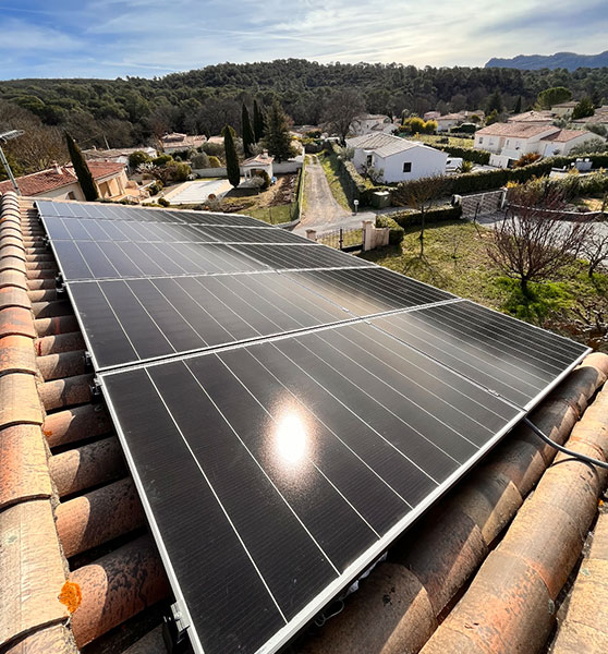 découvrez notre sélection de fournisseurs de panneaux photovoltaïques (pv) fiables et compétitifs. profitez des meilleures offres pour optimiser votre installation solaire et réduire vos factures d'énergie tout en contribuant à la transition énergétique.